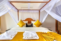 2 bedroom beachfront in Diani