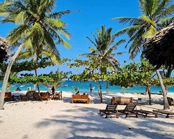 2 bedroom beachfront in Diani