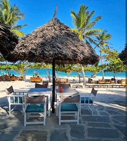 2 bedroom beachfront in Diani