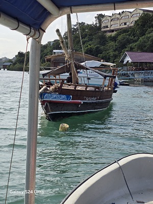Sunset Dhow Creek Cruise in Kilifi – Seafood BBQ and Authentic Swahili Treats