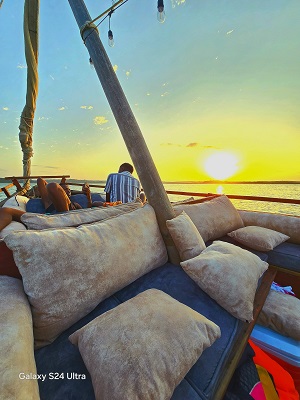 Afternoon Dhow Creek Cruise in Kilifi – Seafood BBQ and Authentic Swahili Treats